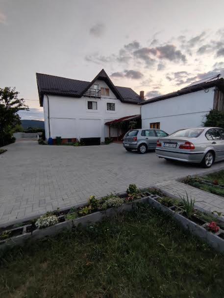 Dumbrava Roşie Camere De Inchiriat Edelweiss מראה חיצוני תמונה